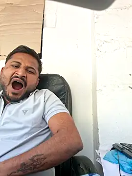 hot---boy1 online show from February 2026 05:06:01 AM