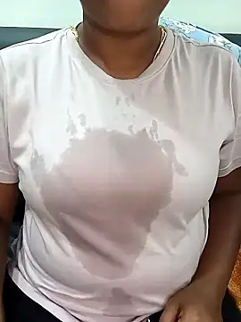 Chinnima143 online show from April 2026 05:48:02 PM