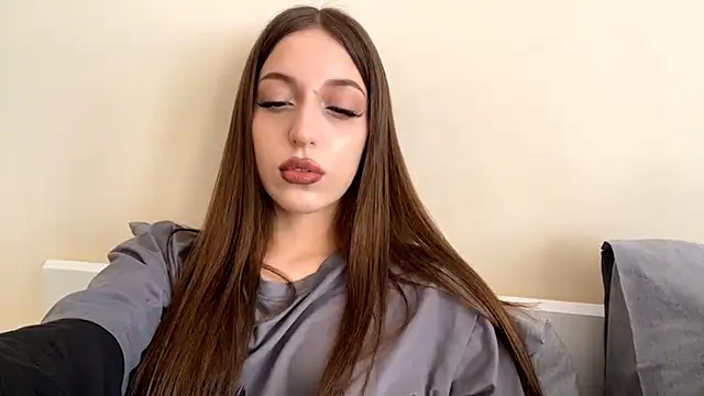 CutieWorm online show from February 2026 11:15:02 AM