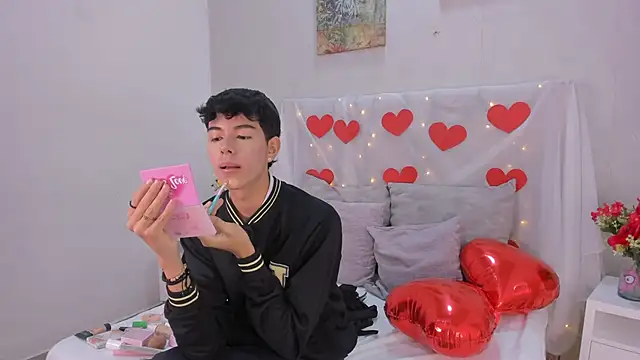 noah lewiss online show from February 2026 10:56:02 AM