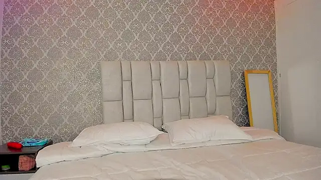 valeriesaint online show from March 2026 10:38:01 PM