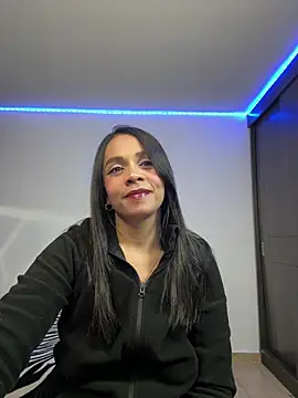 Snapshot of paula_lopez__ chatting on July 2026 11:24:01 PM paula lopez online show from July 2026 11:24:01 PM