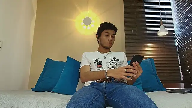 Damon Salvarote S online show from March 2026 06:57:01 PM