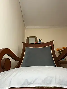 LilaRvsh online show from March 2026 05:19:01 PM