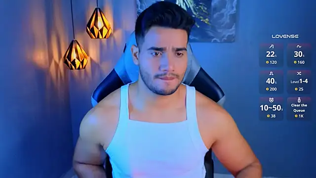 AndresRodriguez1 online show from April 2026 11:24:01 AM