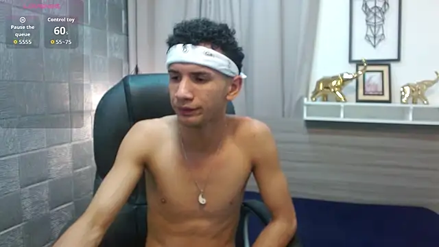 JDWhite18 online show from March 2026 10:49:02 PM