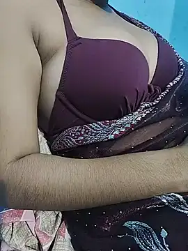 Snapshot of debykajal chatting on May 2026 12:32:02 PM debykajal online show from May 2026 12:32:02 PM