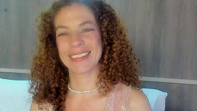 Snapshot of Brynaa chatting on May 2026 05:27:02 AM Brynaa online show from May 2026 05:27:02 AM