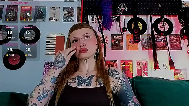 Snapshot of SugarSoot chatting on May 2026 10:36:01 AM SugarSoot online show from May 2026 10:36:01 AM