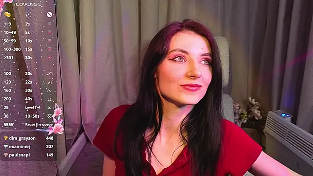 NicoleLuxe online show from April 2026 05:37:01 PM