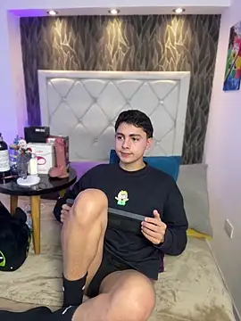 Samu Hott online show from February 2026 08:24:01 PM