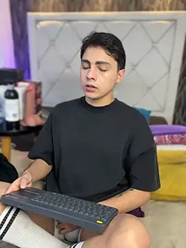 Samu Hott online show from February 2026 08:05:02 PM