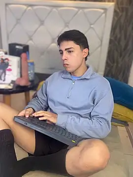 Samu Hott online show from March 2026 08:26:02 PM