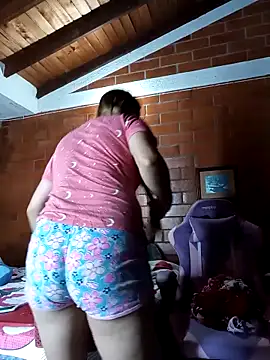 cristalprincess  online show from February 2026 01:36:02 AM