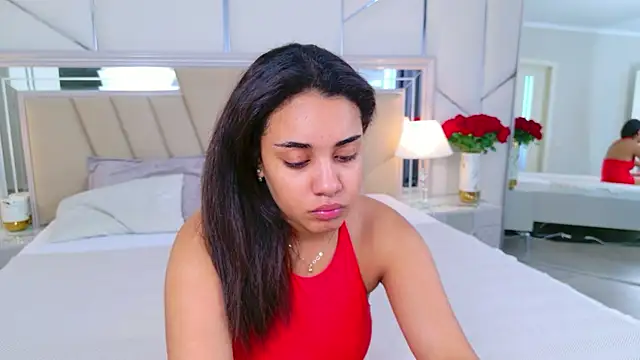 Luna Cortier online show from June 2026 05:18:01 AM