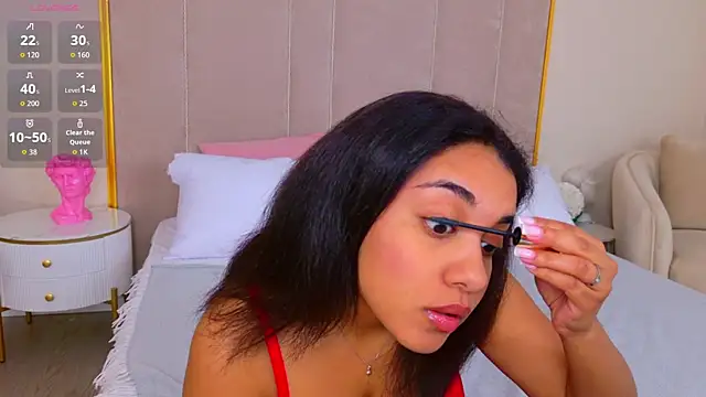 Snapshot of Luna_Cortier chatting on July 2026 05:27:02 AM Luna Cortier online show from July 2026 05:27:02 AM