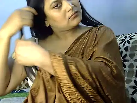 Snapshot of Miss-Prity chatting on May 2026 08:03:01 PM Miss-Prity online show from May 2026 08:03:01 PM