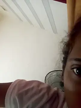 loveofpetitegirls34 online show from March 2026 06:39:02 AM