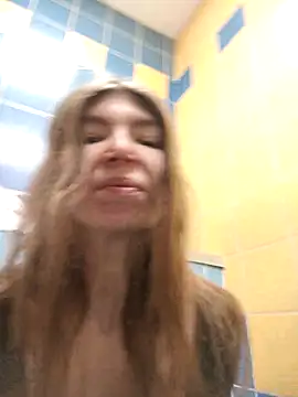 Bubble Chloe online show from February 2026 02:49:01 PM