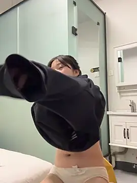 LXR77887 online show from February 2026 02:02:02 PM