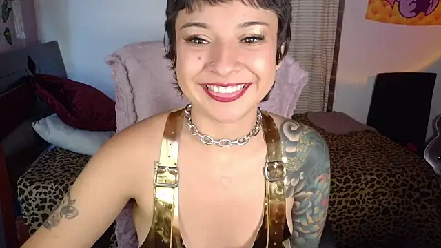 juaaanaaa online show from June 2026 10:00:02 PM