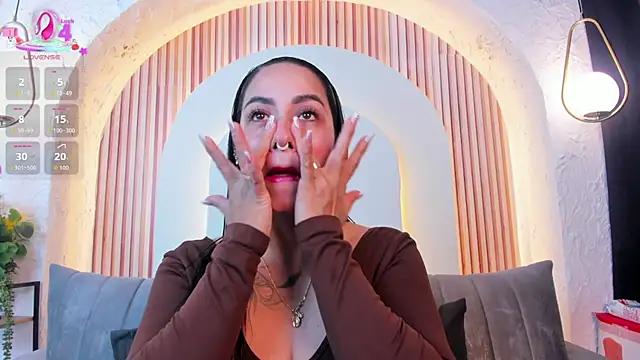 violet scott  online show from July 2026 10:46:02 AM