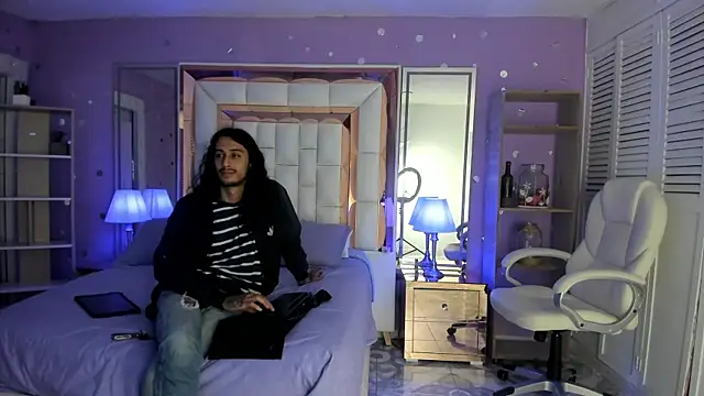 Goldentemptation  online show from July 2026 07:54:02 PM