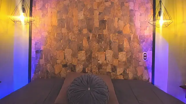 Elizabeth Ferrer online show from February 2026 07:10:02 PM