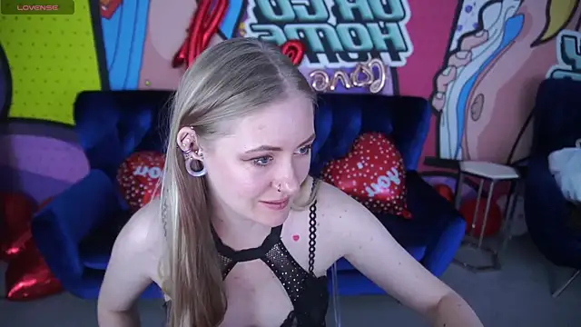 DramaQuenns online show from February 2026 06:43:02 AM