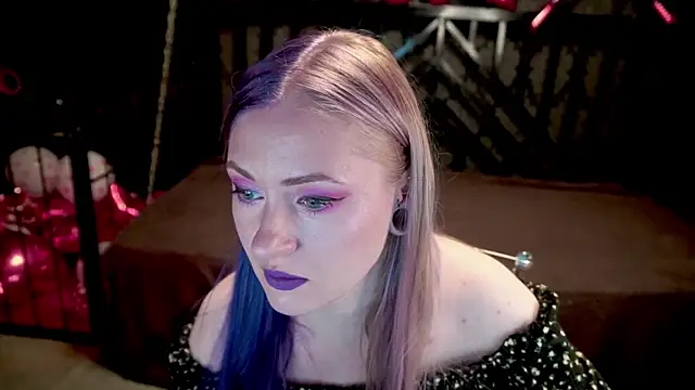 DramaQuenns online show from February 2026 06:54:02 AM