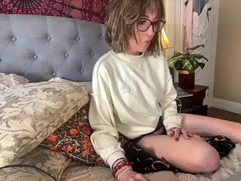 Snapshot of BrookiesLife chatting on May 2026 04:14:02 PM BrookiesLife online show from May 2026 04:14:02 PM
