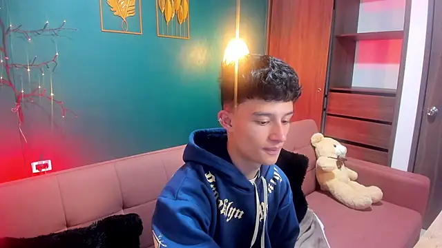 Patrick Howland  online show from February 2026 03:32:01 AM