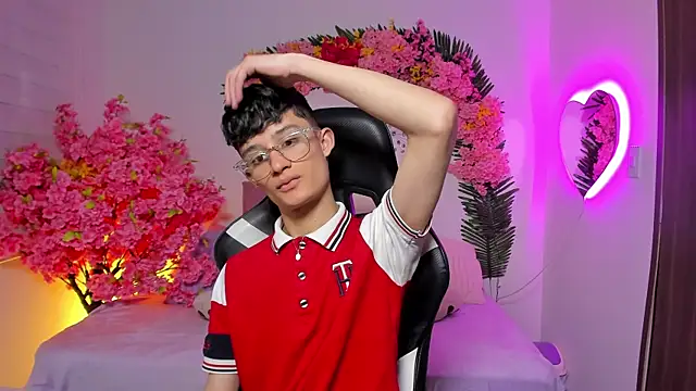 Patrick Howland  online show from April 2026 09:15:01 PM