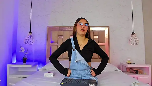 ChloeSteele online show from February 2026 04:05:02 AM