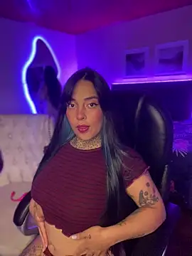 Annie Alicee online show from February 2026 01:28:01 PM