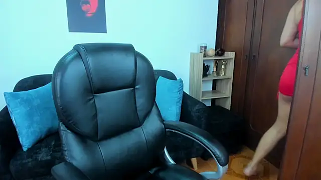 PamelaQueen  online show from April 2026 08:32:01 PM