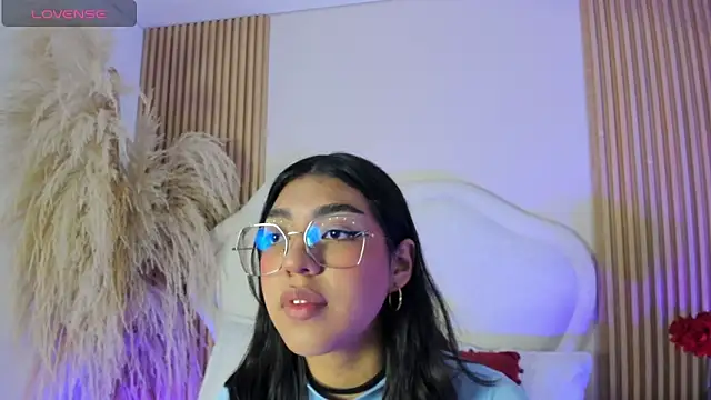 rebeca taylor online show from February 2026 03:07:02 AM