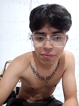 FAVOJS online show from April 2026 03:34:02 AM