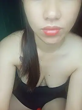 Snapshot of Yui-Ch1682 chatting on June 2026 02:24:02 AM Yui-Ch1682 online show from June 2026 02:24:02 AM