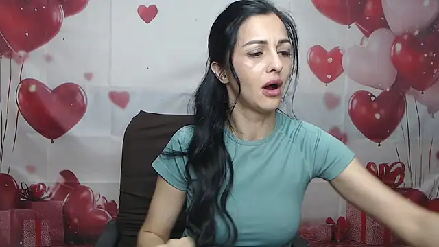 Snapshot of EvaClarkk chatting on May 2026 05:15:02 AM EvaClarkk online show from May 2026 05:15:02 AM