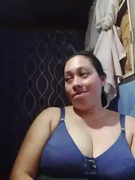 Snapshot of May_Bombs chatting on May 2026 01:00:01 AM May Bombs online show from May 2026 01:00:01 AM