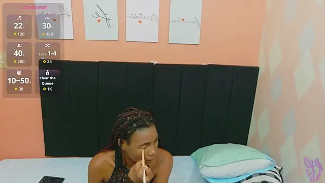 tightlittleebony online show from April 2026 06:32:02 PM