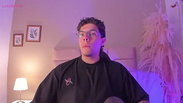 Axel Creed online show from February 2026 10:43:01 AM