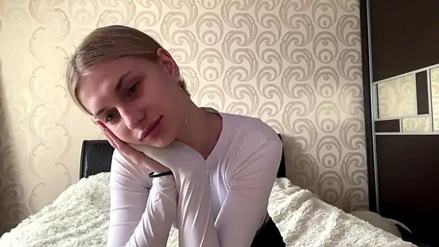 Snapshot of JeneeEady chatting on April 2026 06:09:02 AM JeneeEady online show from April 2026 06:09:02 AM