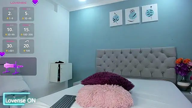 Valentina Rujano online show from March 2026 02:38:02 AM