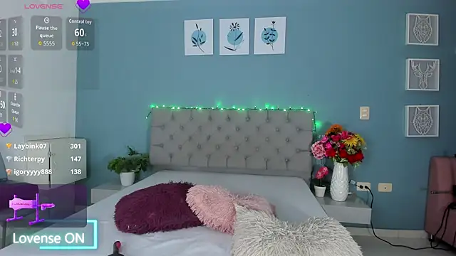 Valentina Rujano online show from April 2026 02:03:02 AM