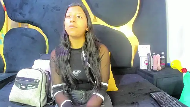 Snapshot of Vaneline2 chatting on July 2026 03:38:02 PM Vaneline2 online show from July 2026 03:38:02 PM