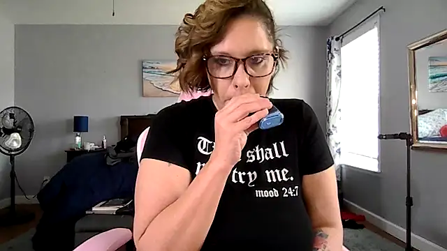 peachygoddess44 online show from February 2026 04:47:01 PM