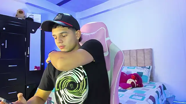 Adrian Prime  online show from March 2026 06:35:02 PM