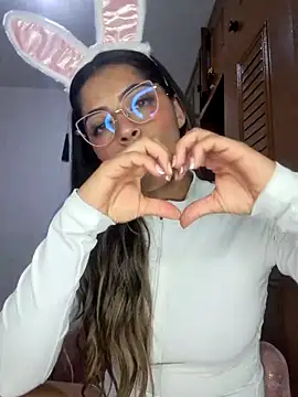  as una77 online show from April 2026 02:14:02 AM